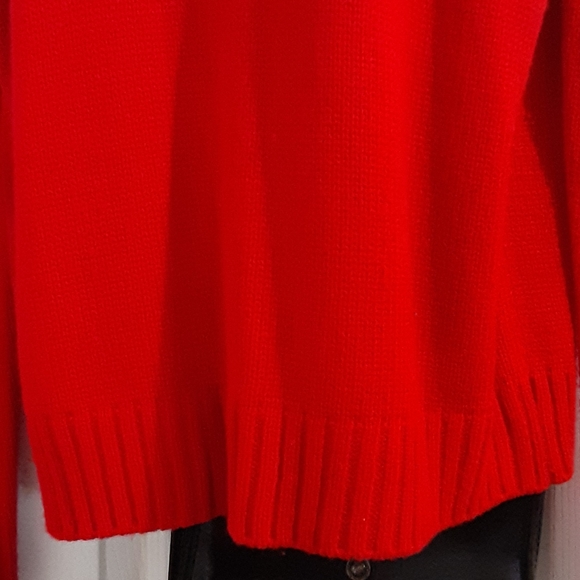 Sweater - Picture 3 of 4